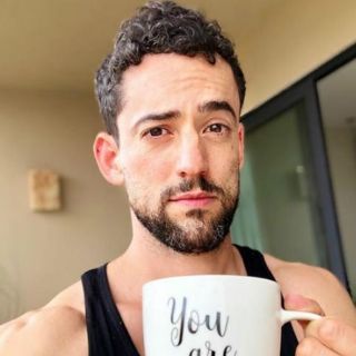 Luis Gerardo Méndez actuará junto a Jennifer Aniston y Adam Sandler