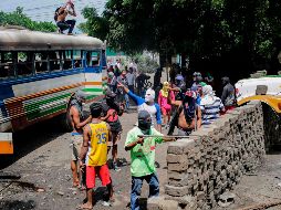 Denuncian que paramilitares y turbas progubernamentales atacaron las barricadas de los manifestantes. AFP/I. Ocon