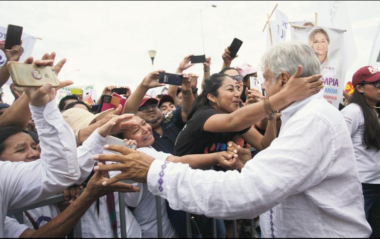 Gira. Andrés Manuel congregó a seguidores en Campeche. ESPECIAL