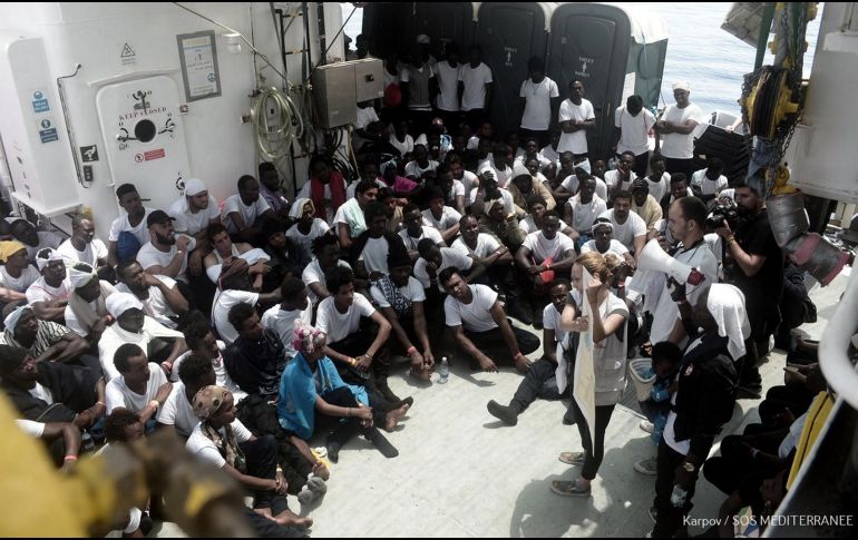 El barco ya cruzó el estrecho de Bonifacio, que separa las islas de Córcega y Cerdeña. NTX