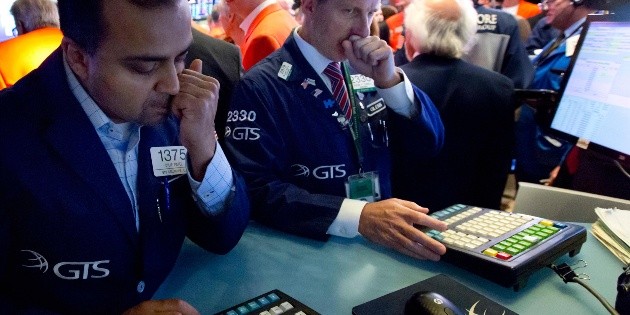 Wall Street cierra con p&eacute;rdidas y el Dow Jones retrocede