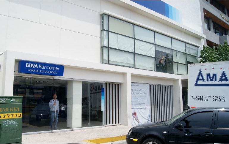 Los clientes destacan que no pueden realizar retiros en cajeros y no pueden efectuar disposiciones. EL INFORMADOR / ARCHIVO