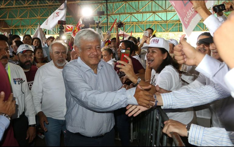 En un acto de campaña, López Obrador reiteró su intención de dar marcha atrás a la reforme educativa. NTX / ESPECIAL