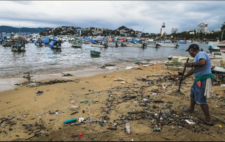 Aunque la tormenta salió de la Entidad, persisten lluvias aisladas y viento en la zona. EFE