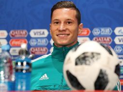 Julian Draxler responde a los medios durante una conferencia de prensa. EFE/Z. Kurtsikidze