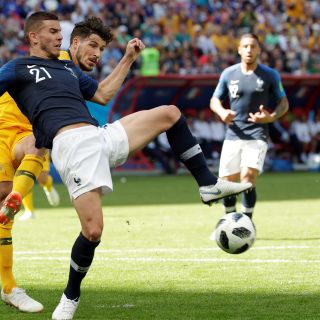 Australia y Francia llegan al descanso con empate