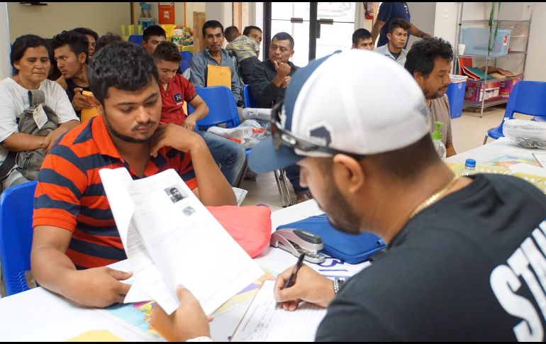Los defensores de los solicitantes dijeron que podría haber decenas de miles de casos los acumulados solamente en las cortes de inmigración. AFP/L. Macor