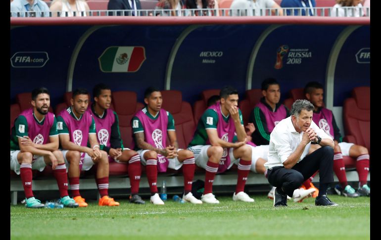 Juan Carlos Osorio no se guardó nada y envió a sus mejores hombres al terreno de juego. EFE / A. Estévez