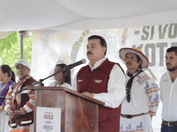 Lomelí se comprometió también a apoyarlos para la construcción de más pozos que les permita mejorar el abastecimiento del agua potable. TWITTER / @DrCarlosLomeli