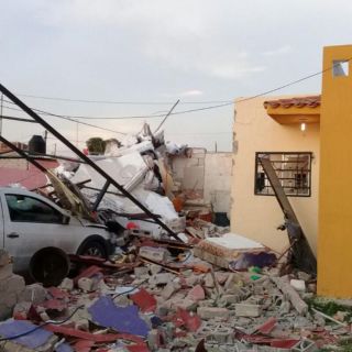 Explosión de gas colapsa vivienda en Tlajomulco