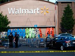 El tirotero ocurre frente a una tienda Walmart en Alabama. AP / B. Hansen