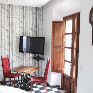 Dejarán pendiente impuesto de hospedaje en casas vía apps