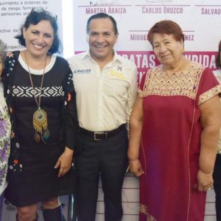 Almaguer firma compromisos de agenda de género