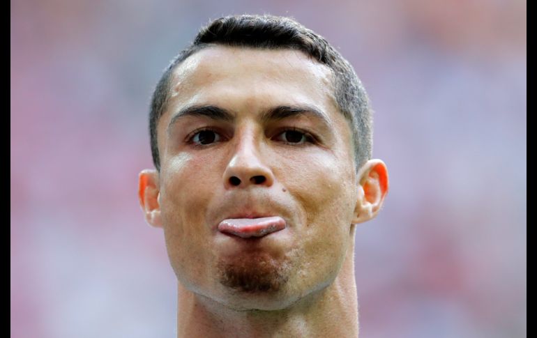 Cristiano Ronaldo, de la Selección de Portugal, saca la lengua durante el partido de la Copa del Mundo ante Marruecos, disputado en Moscú. AP/H. Ammar