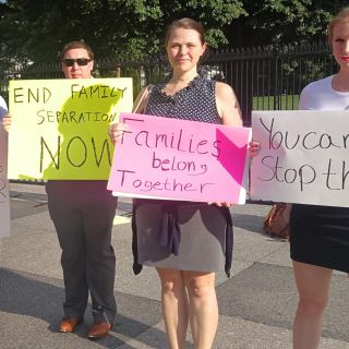 Aseguran que infantes separados de padres en EU están histéricos