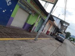Habitantes de este lugar señalaron que aún se escuchan detonaciones, por lo que han tenido que resguardarse en sus hogares o negocios. ESPECIAL