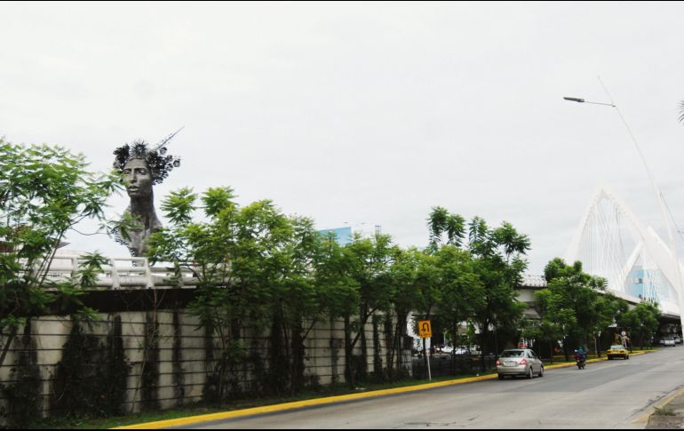 “Reminiscencia”. Su peso es de cinco toneladas y mide alrededor de nueve metros. EL INFORMADOR/E. Barrera