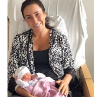 Inés Gómez Mont muestra el rostro de su hija María