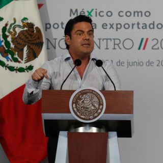 “Donald Trump es un tirano”: Aristóteles Sandoval