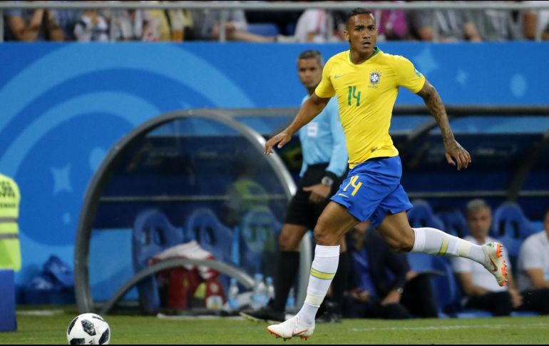 El médico de la selección agregó que la lesión impide a Danilo jugar el segundo partido de Brasil. MEXSPORT / ARCHIVO
