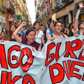 Inician protestas en España por libertad a “La Manada”