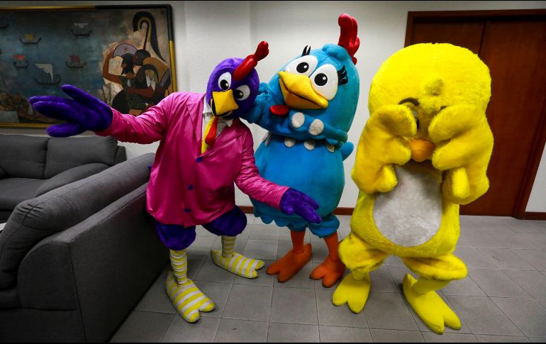 “El Gallo Corocó”, “La Gallinita” y “El Pollito” en la redacción de EL INFORMADOR.  EL INFORMADOR/A. García