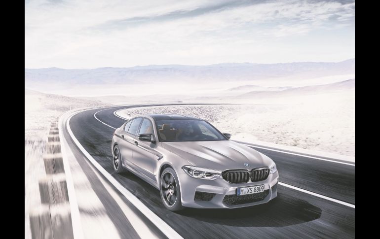 BMW anunció la llegada a los concesionarios locales del nuevo M5 2019.