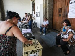 Durante la jornada electoral, nadie puede intimidarte o negarte el acceso a las casillas, además, de que es un delito destruir, sustraer o dañar material electoral. EL INFORMADOR / ARCHIVO
