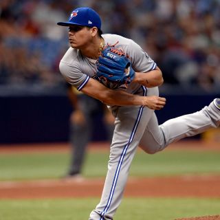 Grandes Ligas suspende por 75 juegos al mexicano Roberto Osuna