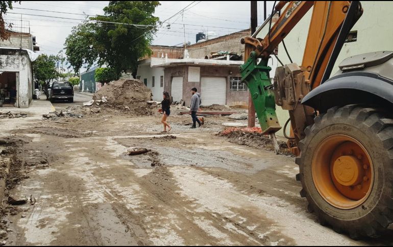 Un año más de encharcamientos. Los vecinos de la colonia Armillita perdieron sus pertenencias; el Ayuntamiento de Guadalajara prometió reponérselas. EL INFORMADOR/S. Blanco