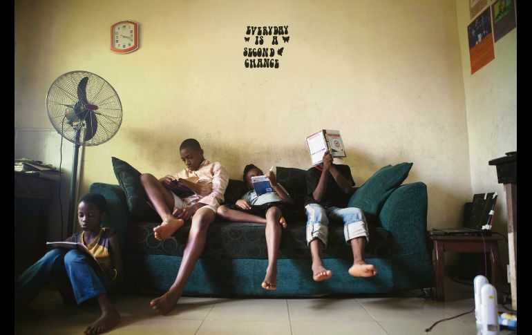 “Dream catchers”. Niños de la calle nigerianos, cuyo baile se hizo viral y han sido admirados por artistas como Rihanna. Sin embargo, ellos luchan cada día por salir adelante. AFP