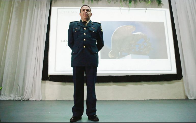 El Mayor Campuzano resaltó los antecedentes, formación y acciones históricas del Ejército Mexicano.