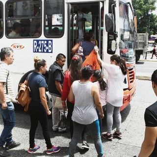 Tapatíos gastan hasta 580 pesos por mes en pasajes