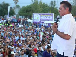 Gente de diversos municipios, como de San Pedro Garza García, Santa Catarina y Apodaca, entre otros, se reunieron para apoyar a 