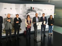 Yeidkol Polevnsky, centro, se presentó hoy ante el Senado de la República. TWITTER / @yeidckol