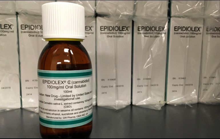 Epidiolex es una versión de grado farmacéutico de aceite CBD, que algunos padres ya usan para tratar a sus hijos por epilepsia. AP/K. Young