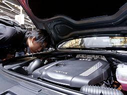 La UE quiere que las automotrices reduzcan las emisiones contaminantes un 15% para 2025 respecto a los niveles de 2005. AP/Archivo