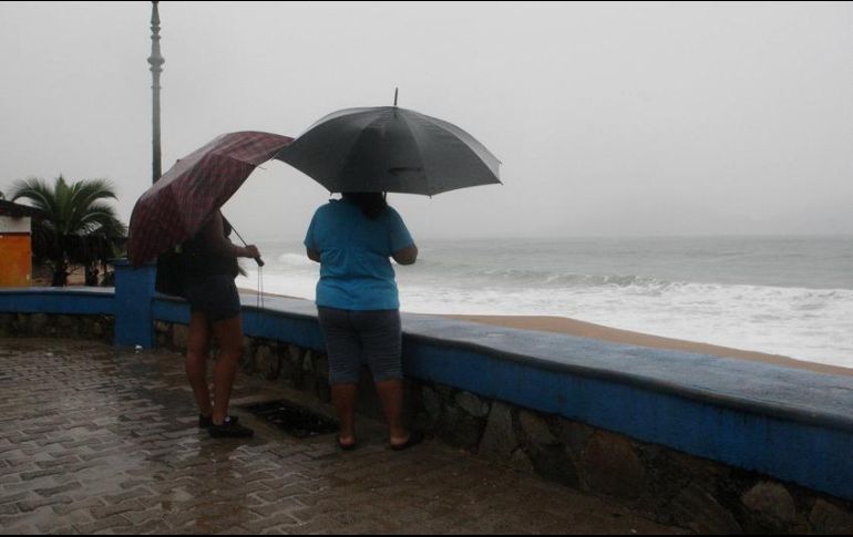 La zona de baja presión se desplaza hacia el oeste-noroeste, con vientos sostenidos de 35 kilómetros por hora y rachas de 45 kilómetros por hora. EL INFORMADOR / ARCHIVO