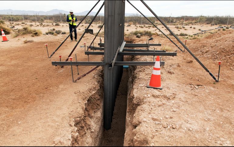 Trump informó que han gastado mil 600 millones de dólares en la parte del muro ya construida. AP/Archivo