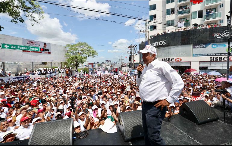 López Obrador encabezó un mitin en Tabasco como parte de su cierre de campaña por los estados. NTX / ESPECIAL