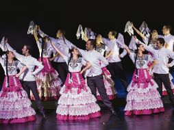 Preparación. La selección y confección del vestuario así como el desarrollo de las coreografías tomaron dos años. ESPECIAL