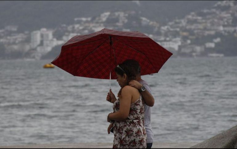 La tormenta tropical se ubica a 915 kilómetros al suroeste de Playa Perula, Jalisco, y a mil 20 kilómetros al sur de Cabo San Lucas, Baja California Sur. EFE / ARCHIVO