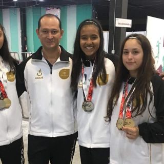 Karatecas de Tonalá, por su pase a Buenos Aires 2018