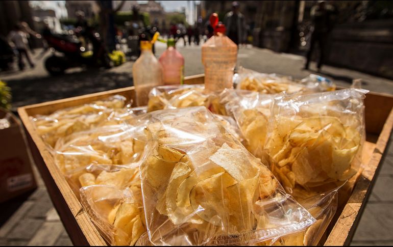 La especialista explicó que las aflatoxinas son metabolitos secundarios provenientes del hongo Aspergillus flavus, las cuales se encuentran en diversos alimentos como maíz, arroz, cacahuates, nueces, papas, entre otros. EL INFORMADOR / ARCHIVO