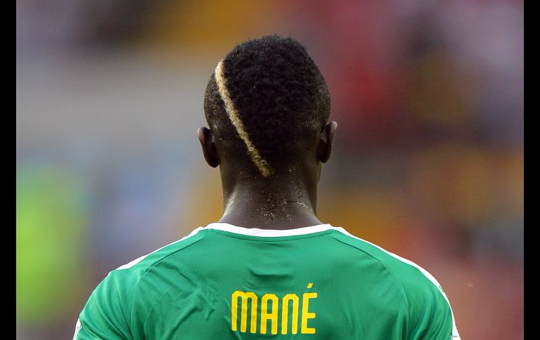 Con el foco puesto en el Mundial de Rusia 2018, jugadores aprovechan para mostrar su estilo con cortes o tintes que llaman la atención. Sadio Mane, de Senegal. EFE/EPA/ARCHIVO