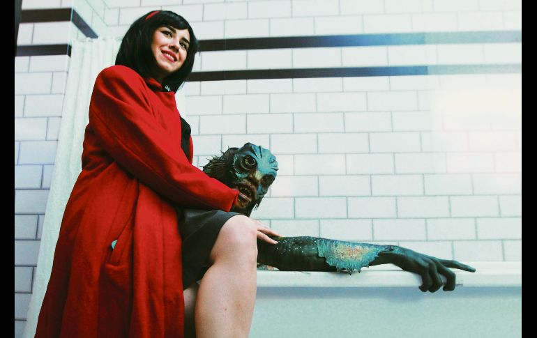 El público asistente tuvo la oportunidad de tomarse selfies con personajes muy icónicos del cine como “Elisa” y “El hombre Anfibio” de “La Forma del Agua” o “Ernesto de la Cruz” de “Coco”. La compañía Circo Dragón fue la encargada de amenizar el evento donde también hubo un performance de la “Guerra de las Galaxias” y de cintas cumbre como “La Máscara”, “Avatar”, “Titanic” y “Vaselina”.