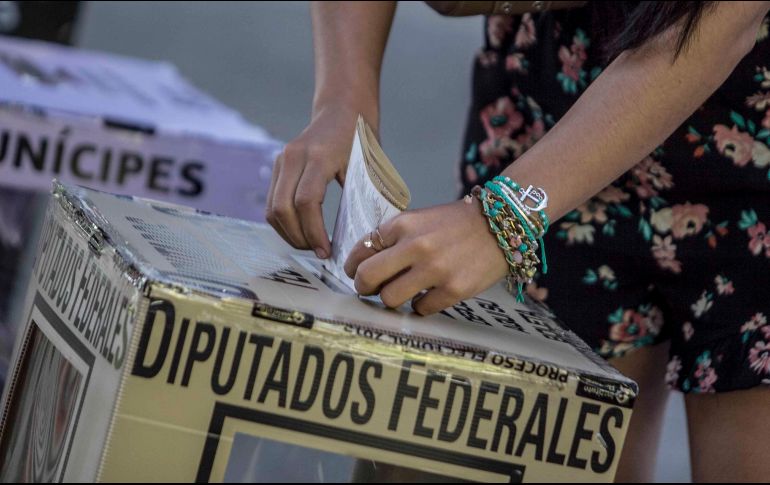 Exhortan a no realizar tomas ni difundirlas debido al mal uso que se pueda hacer de ellas, o porque se puede caer en proselitismo político de quien se aprovecha de la necesidad de las personas para comprarles el sufragio. EL INFORMADOR / ARCHIVO