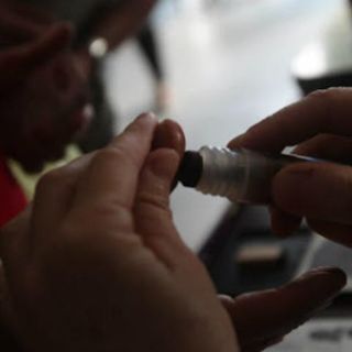 Miguel Nares salió del Curva directo a votar