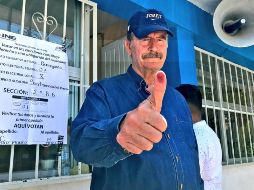 Vicente Fox acudió a votar acompañado por su esposa, Marta Sahagún. TWITTER / @VicenteFoxQue