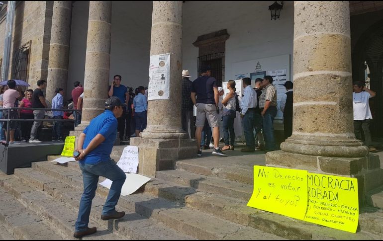 A lo largo del día se reportaron problemas en diversas casillas como la del Aeropuerto de Guadalajara, la del Instituto Cultural Cabañas y la de Las Águilas. EL INFORMADOR